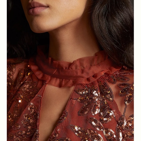 NWT  Anthropologie Cut-Out Sequined Bling Shiny Blouse XS,S - Picture 3 of 5